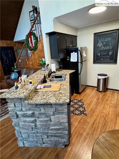 419 Saddle Ln, Deep Gap, NC 28618 photo 19
