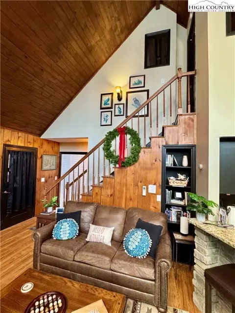 419 Saddle Ln, Deep Gap, NC 28618 photo 13