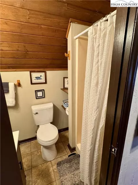 419 Saddle Ln, Deep Gap, NC 28618 photo 40