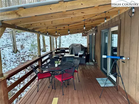 419 Saddle Ln, Deep Gap, NC 28618 photo 6