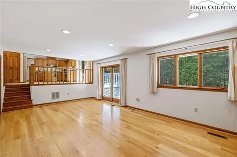 320 University Cir, Boone, NC 28607 photo 21
