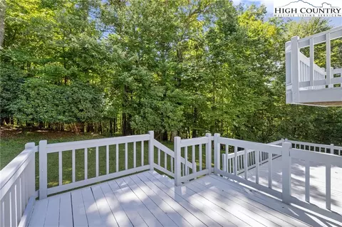 320 University Cir, Boone, NC 28607 photo 17