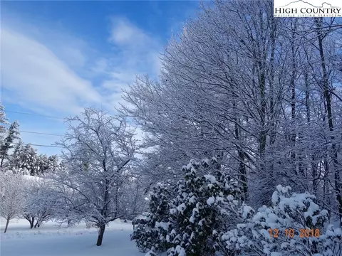 320 University Cir, Boone, NC 28607 photo 44