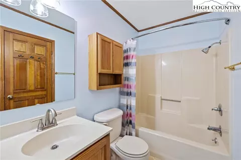 320 University Cir, Boone, NC 28607 photo 32
