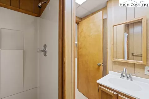 320 University Cir, Boone, NC 28607 photo 46