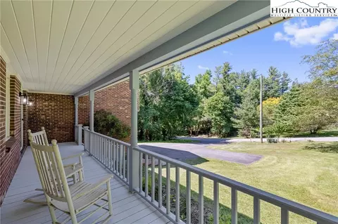 320 University Cir, Boone, NC 28607 photo 8