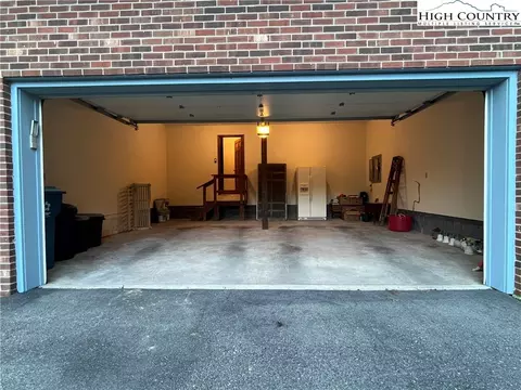 320 University Cir, Boone, NC 28607 photo 48