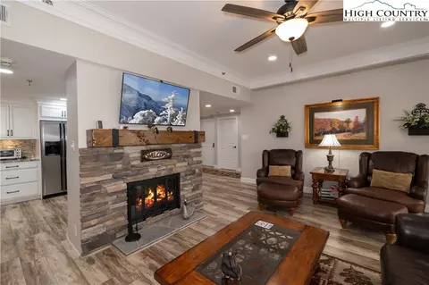 303 Sugar Top Dr #2003, Sugar Mountain, NC 28604