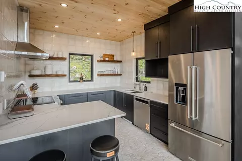 Kitchen - 116 Slopeside Rd, Beech Mountain, NC 28604 photo 1 of 3