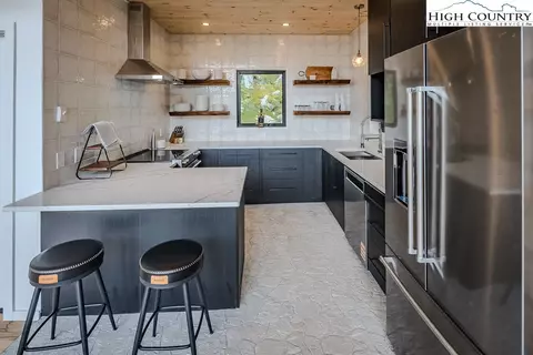 Kitchen - 116 Slopeside Rd, Beech Mountain, NC 28604 photo 2 of 3