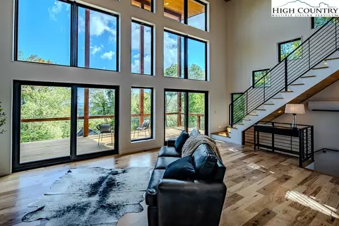 Living - 116 Slopeside Rd, Beech Mountain, NC 28604 photo 3 of 8