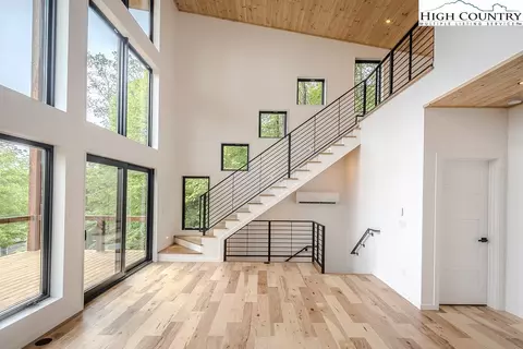Living - 116 Slopeside Rd, Beech Mountain, NC 28604 photo 5 of 8