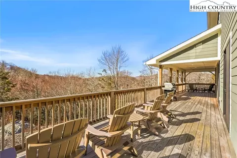 203 W Wexford Rd, Boone, NC 28607