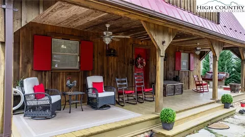 5734 Anthony Creek Rd, Collettsville, NC 28611