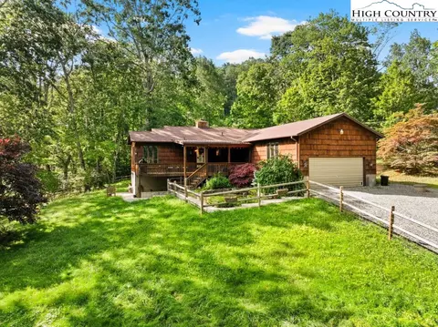 200 Hawshaw Campground Ln, Newland, NC 28657