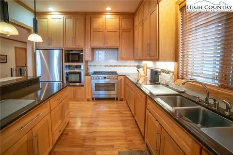 439 Glen View Rd, Boone, NC 28607 photo 16
