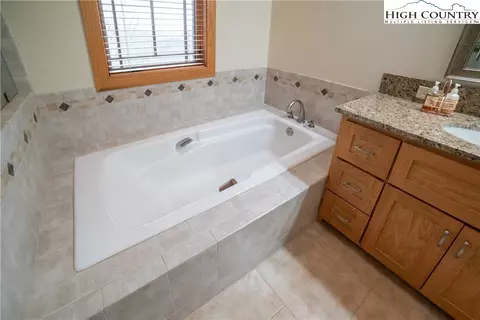 439 Glen View Rd, Boone, NC 28607 photo 27