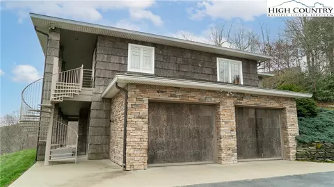 439 Glen View Rd, Boone, NC 28607 photo 4