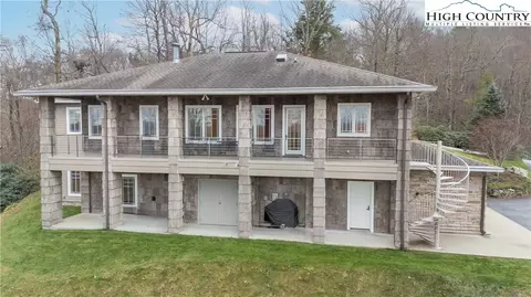 439 Glen View Rd, Boone, NC 28607 photo 5