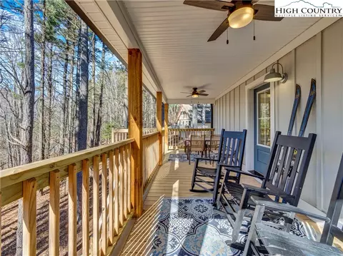 Exterior - 741 Pine Ridge Rd, Beech Mountain, NC 28604 photo 6 of 9