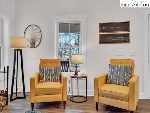 Living - 741 Pine Ridge Rd, Beech Mountain, NC 28604 photo 4 of 4