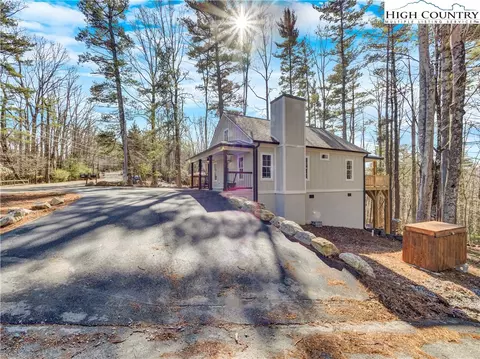 Exterior - 741 Pine Ridge Rd, Beech Mountain, NC 28604 photo 7 of 9