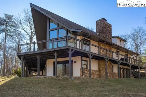 155 Buchanan St, Roaring Gap, NC 28668 photo 3