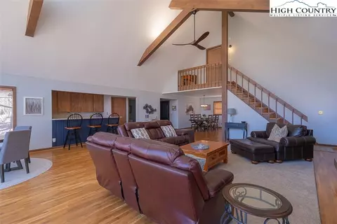 155 Buchanan St, Roaring Gap, NC 28668 photo 12