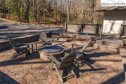 155 Buchanan St, Roaring Gap, NC 28668 photo 5