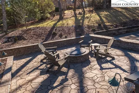 155 Buchanan St, Roaring Gap, NC 28668 photo 6