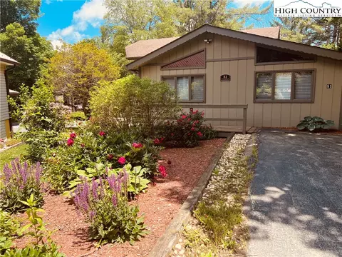 81 Pine Valley Rd, Newland, NC 28657