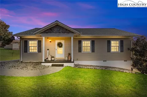 157 Reddies St, North Wilkesboro, NC 28659