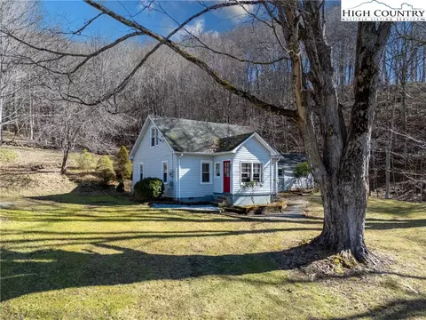 148 Incline Dr, Vilas, NC 28692