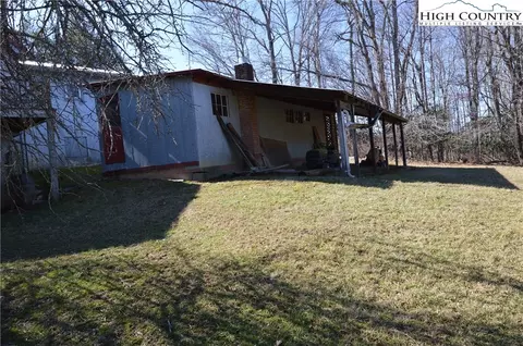 697 Phipps Rd, Sparta, NC 28675 photo 11