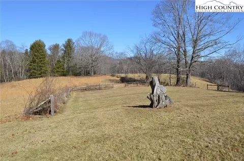 697 Phipps Rd, Sparta, NC 28675 photo 7