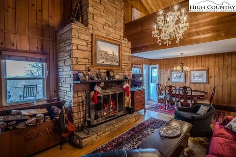 513 Charter Hills Rd, Beech Mountain, NC 28604