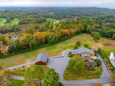 186 Woodcrest Rd, Glade Valley, NC 28627