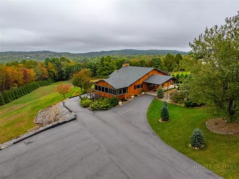 186 Woodcrest Rd, Glade Valley, NC 28627