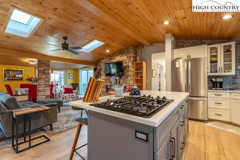 219 Lady Slipper Loop, Newland, NC 28657