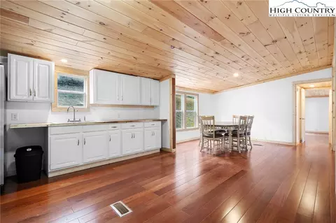 1920 Castle Ford Rd, Boone, NC 28607 photo 8