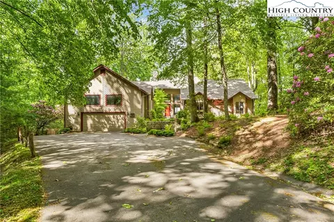243 Red Oak Trl, Boone, NC 28607