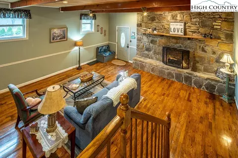 110 Cody Lane Ln, Newland, NC 28657