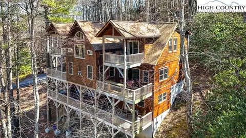 386 Little River Rd, Sugar Grove, NC 28679