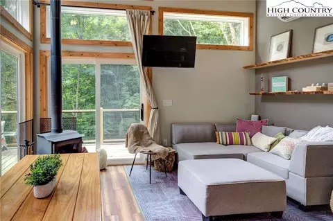 145 Rabbit Run Rd, Boone, NC 28607 photo 4