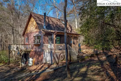 1059 Campbell Glen Ln, Fleetwood, NC 28626