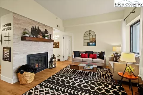 303 Sugar Top Dr #2208, Sugar Mountain, NC 28604