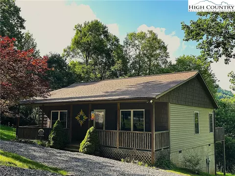 178 Turkey Knob Trl, Fleetwood, NC 28626