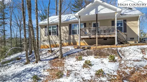 247 Misty Cove Ln, Warrensville, NC 28693