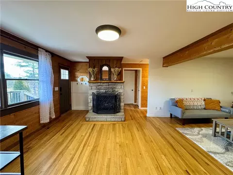 265 Wildcat Rd, Deep Gap, NC 28618 photo 10