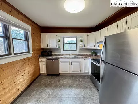 265 Wildcat Rd, Deep Gap, NC 28618 photo 15